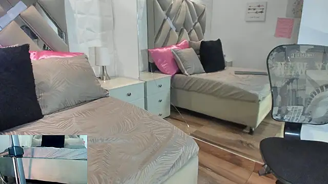 raquell moore online show from February 6, 2026, 5:16 pm