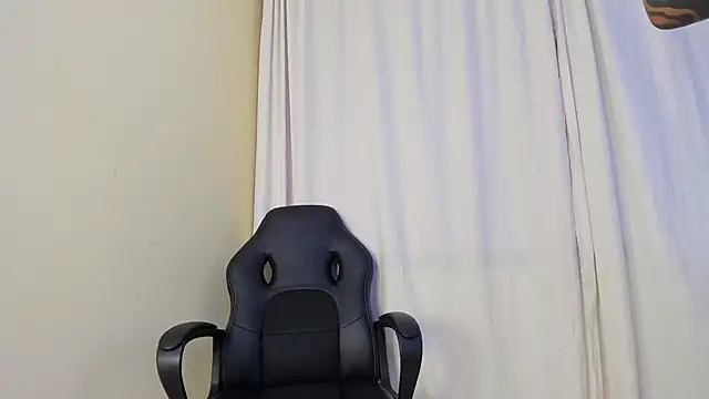 alicia carr online show from March 19, 2025, 8:00 pm