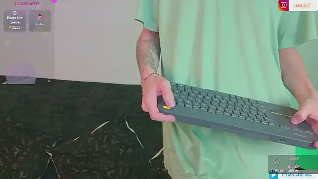 ethan and ava online show from April 11, 2026, 2:49 am