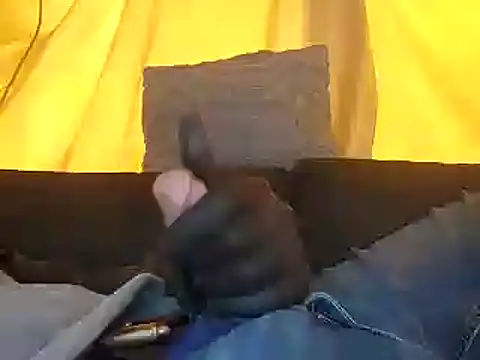 bwcbeat83 online show from March 14, 2025, 11:11 pm