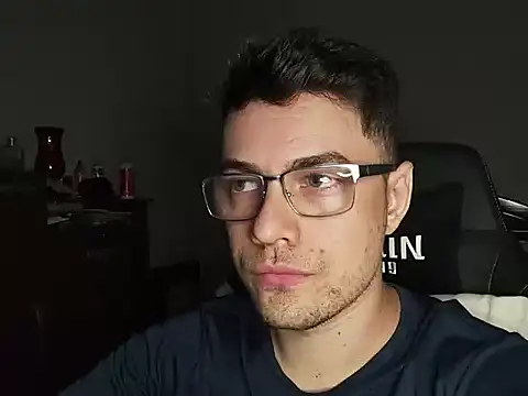 Dyllan   online show from October 28, 2025, 1:53 am