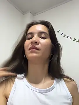 Snapshot of Bella_still chatting on January 17, 2026, 2:27 am Bella still online show from January 17, 2026, 2:27 am