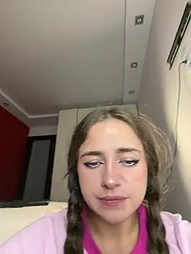 Snapshot of GeraBoobsi chatting on August 7, 2026, 8:22 pm GeraBoobsi online show from August 7, 2026, 8:22 pm