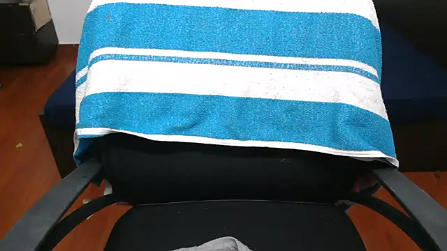 LovelyRosy online show from October 7, 2025, 1:03 am