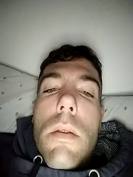 Yeray01 online show from March 27, 2026, 4:40 am