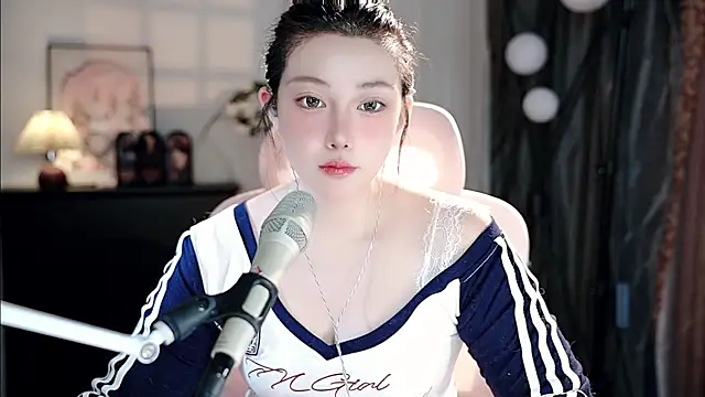 Dou-Dou-er online show from September 24, 2025, 11:57 am