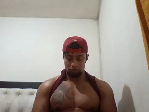 Snapshot of davidcr89 chatting on September 19, 2025, 5:42 am davidcr89 online show from September 19, 2025, 5:42 am