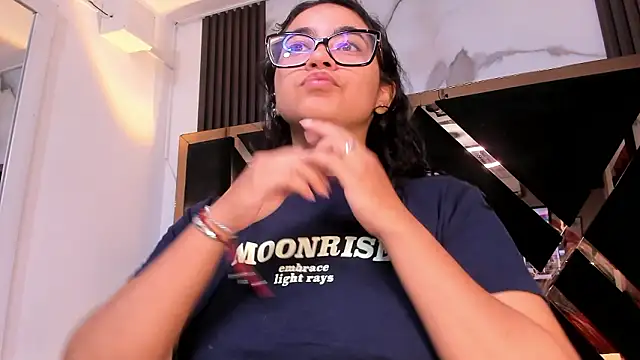 miilaklum online show from February 15, 2026, 5:31 pm