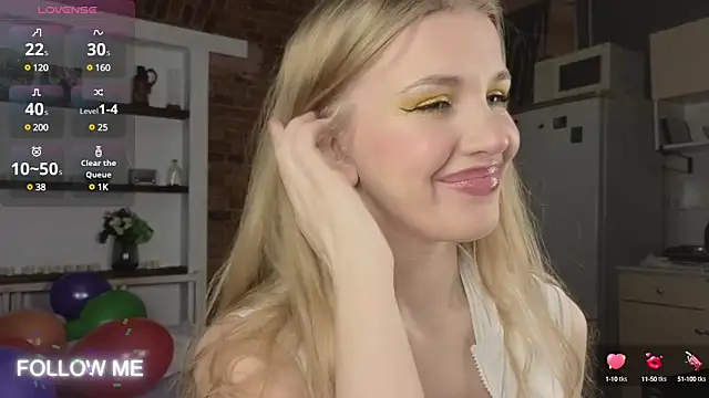 Snapshot of _TiffanyCo_ chatting on January 29, 2025, 6:22 am TiffanyCo online show from January 29, 2025, 6:22 am