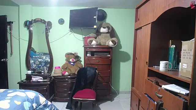 jazmin mature  online show from February 26, 2025, 10:26 am