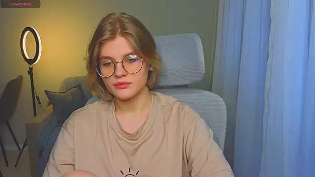 Snapshot of _JessieVibes chatting on March 10, 2025, 3:41 pm JessieVibes online show from March 10, 2025, 3:41 pm