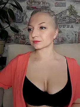 Snapshot of Anesteishen chatting on February 28, 2025, 7:37 am Anesteishen online show from February 28, 2025, 7:37 am