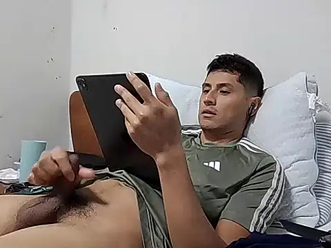 PerroDemonioHot online show from September 25, 2025, 4:16 am