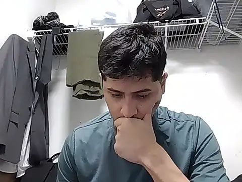 PerroDemonioHot online show from February 11, 2026, 6:35 pm