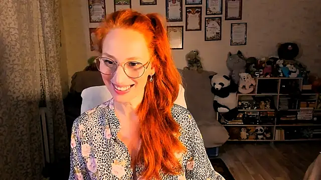 Snapshot of red_rocco chatting on December 17, 2025, 3:51 pm red rocco online show from December 17, 2025, 3:51 pm