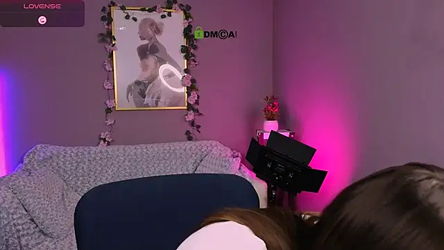 Snapshot of flora_ri chatting on October 10, 2025, 9:19 am flora ri online show from October 10, 2025, 9:19 am