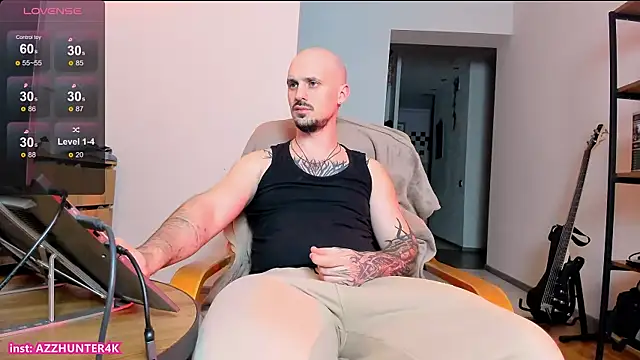 Snapshot of AssHunter4k chatting on February 17, 2026, 6:36 pm AssHunter4k online show from February 17, 2026, 6:36 pm