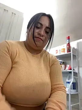 Miia Jazmin online show from February 8, 2025, 3:21 pm