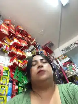 Miia Jazmin online show from February 20, 2025, 2:02 pm