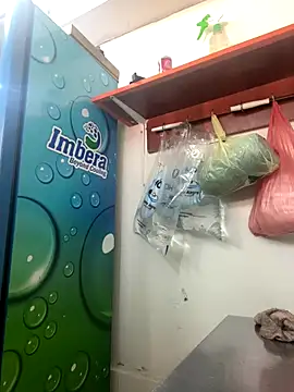 Miia Jazmin online show from September 25, 2025, 7:06 pm