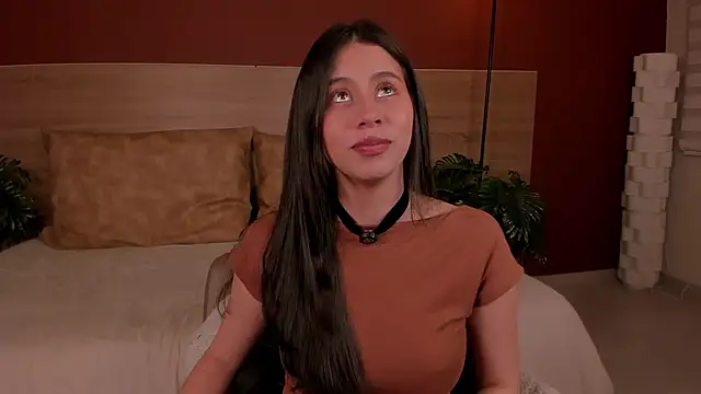 hannah brady online show from November 20, 2025, 11:59 pm