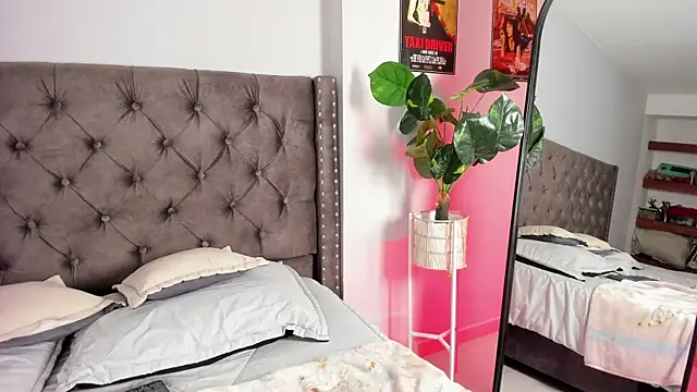 Savannah Cameron online show from February 28, 2025, 12:31 pm