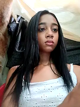 Snapshot of Zoe_Sweett18 chatting on March 13, 2025, 12:35 pm Zoe Sweett18 online show from March 13, 2025, 12:35 pm