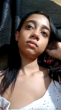 Snapshot of Zoe_Sweett18 chatting on March 13, 2025, 10:43 pm Zoe Sweett18 online show from March 13, 2025, 10:43 pm