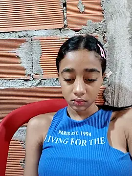 Snapshot of Zoe_Sweett18 chatting on October 17, 2025, 12:30 pm Zoe Sweett18 online show from October 17, 2025, 12:30 pm