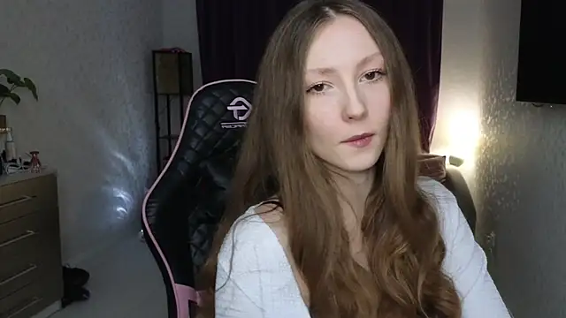 Snapshot of Sweeet_Lilit chatting on November 26, 2025, 9:38 pm Sweeet Lilit online show from November 26, 2025, 9:38 pm