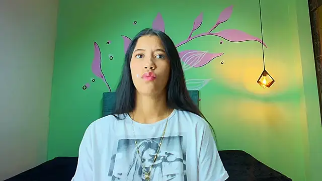 Connie Bell online show from November 28, 2025, 8:44 pm