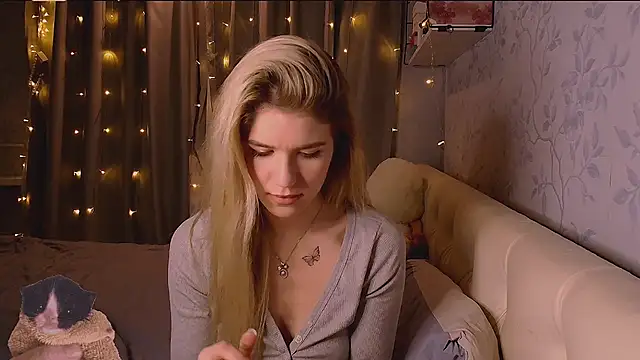 Snapshot of Melissa_smith_ chatting on November 17, 2025, 10:59 pm Melissa smith online show from November 17, 2025, 10:59 pm