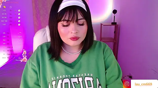 isabella1616 online show from March 6, 2025, 3:35 am