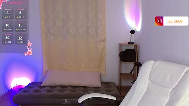 isabella1616 online show from December 21, 2025, 12:07 am