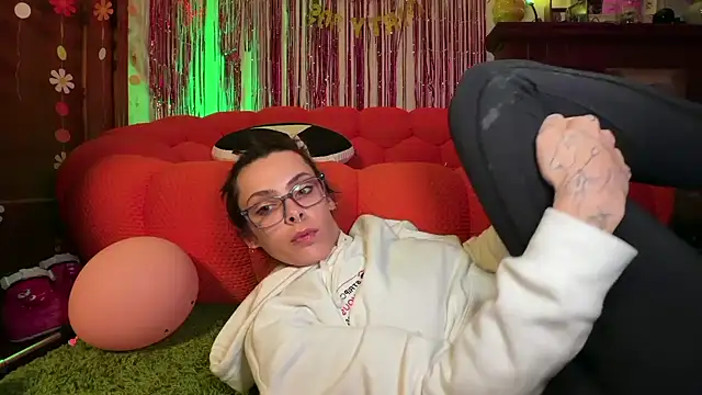 bunnierotten online show from April 5, 2026, 4:20 am