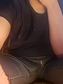 Snapshot of almighty_d chatting on March 2, 2025, 3:48 pm almighty d online show from March 2, 2025, 3:48 pm