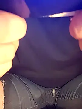 Snapshot of almighty_d chatting on March 4, 2025, 5:42 am almighty d online show from March 4, 2025, 5:42 am