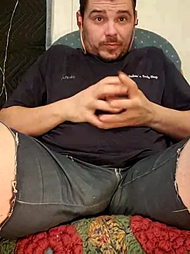 Snapshot of almighty_d chatting on March 4, 2025, 8:46 am almighty d online show from March 4, 2025, 8:46 am