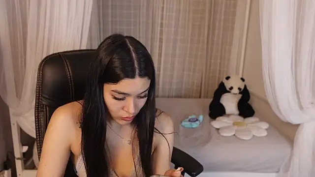 camilapersy online show from June 2, 2026, 11:29 pm