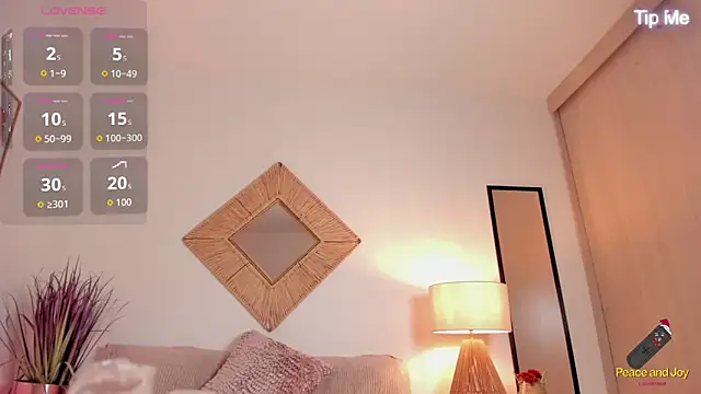 Snapshot of viviannehill_hot chatting on February 12, 2026, 12:49 am viviannehill hot online show from February 12, 2026, 12:49 am