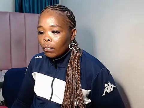 Hazel-nutt online show from March 15, 2025, 6:36 am