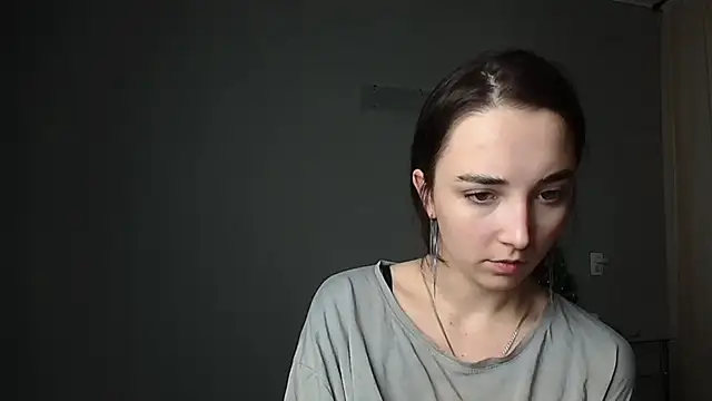 Eva Gloryy online show from February 6, 2025, 9:06 pm