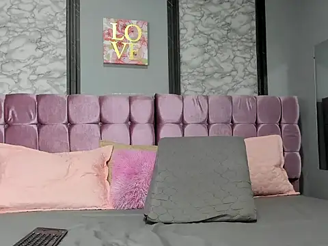 Snapshot of Kathe_violeta chatting on March 21, 2025, 5:43 am Kathe violeta online show from March 21, 2025, 5:43 am