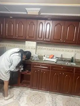 Lili  taylor online show from November 8, 2025, 5:40 am