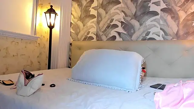 viktoria davis  online show from March 23, 2026, 2:15 am