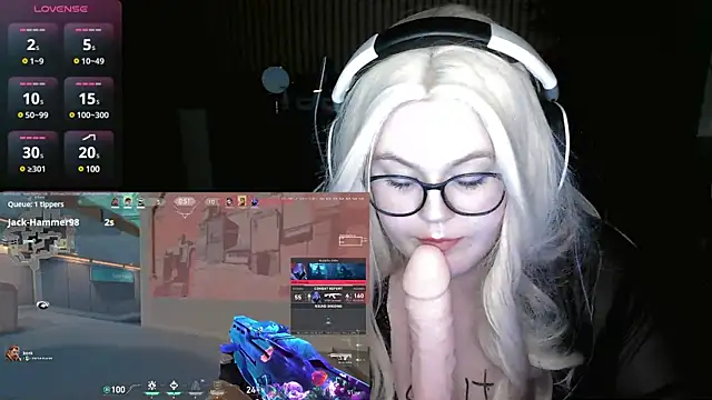 EveBaker04 online show from March 2, 2025, 11:20 pm