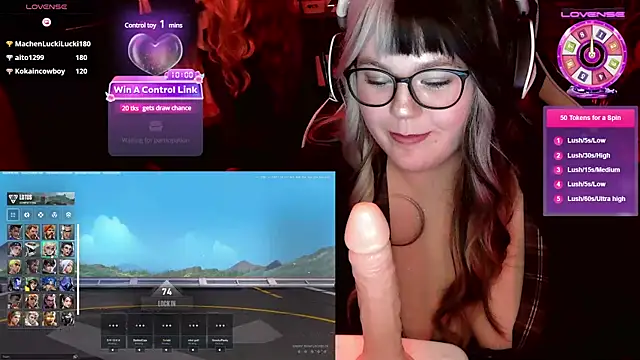 Snapshot of EveBaker04 chatting on March 18, 2025, 10:04 pm EveBaker04 online show from March 18, 2025, 10:04 pm