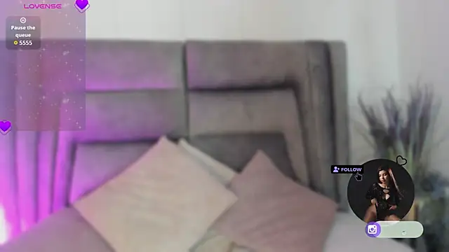 DannaJhonson1 online show from March 31, 2026, 7:25 pm