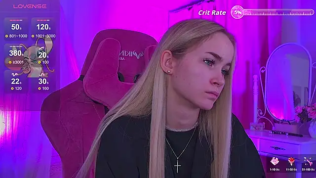 DakotaaJohnnson online show from September 24, 2025, 2:26 am