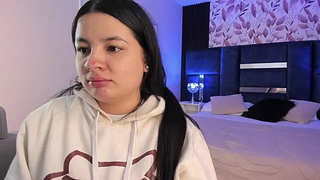 ValeriaOrtega online show from October 1, 2025, 11:16 am